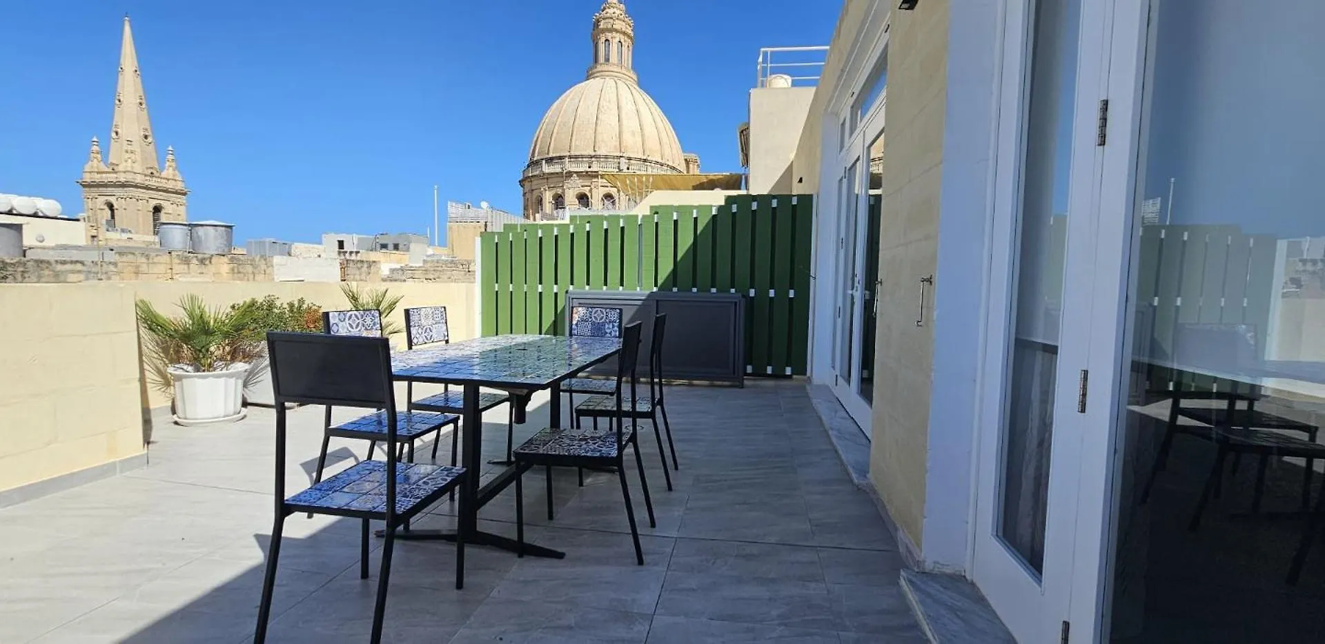 Penthouse Cathedral And Seaview Terrace Apartment Valletta